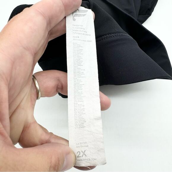 Fabletics No-Bounce High Impact Cross-Back Sports Bra Black Plus Size 2X - Picture 8 of 13